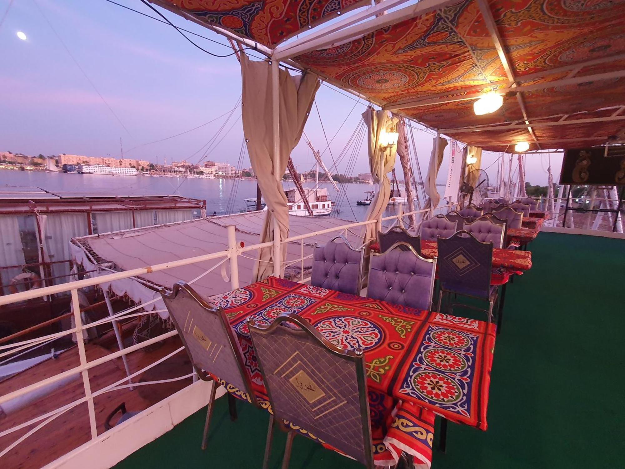 Moon Boat Hotel Luksor Exterior foto
